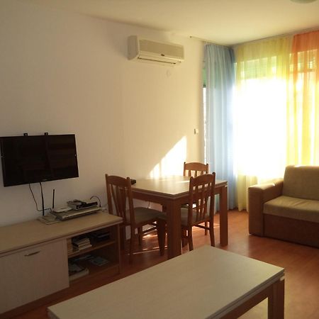 Guest Apartment Dental Space Slăntjev Brjag Exteriör bild