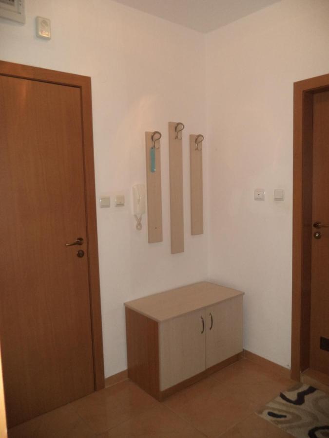 Guest Apartment Dental Space Slăntjev Brjag Exteriör bild